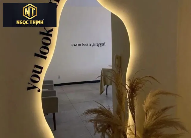 GƯƠNG TREO TƯỜNG TRANG TRÍ PHONG CÁCH HÀN QUỐC - GTT04